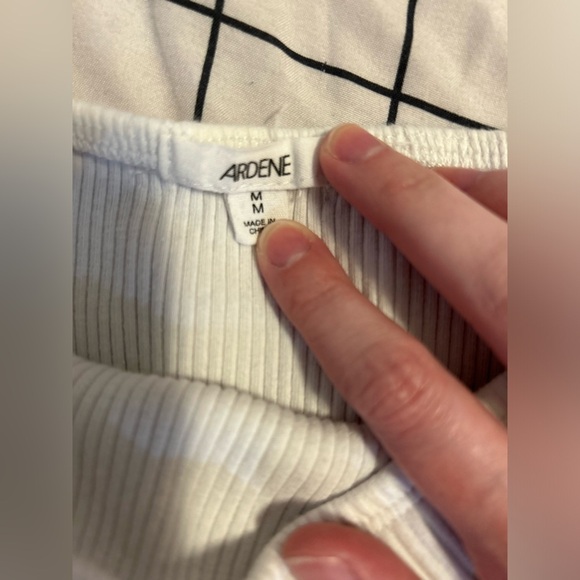 Ardene Off-Shoulder Ribbed Bodysuit Top in White, Size Women’s Medium - Picture 2 of 4